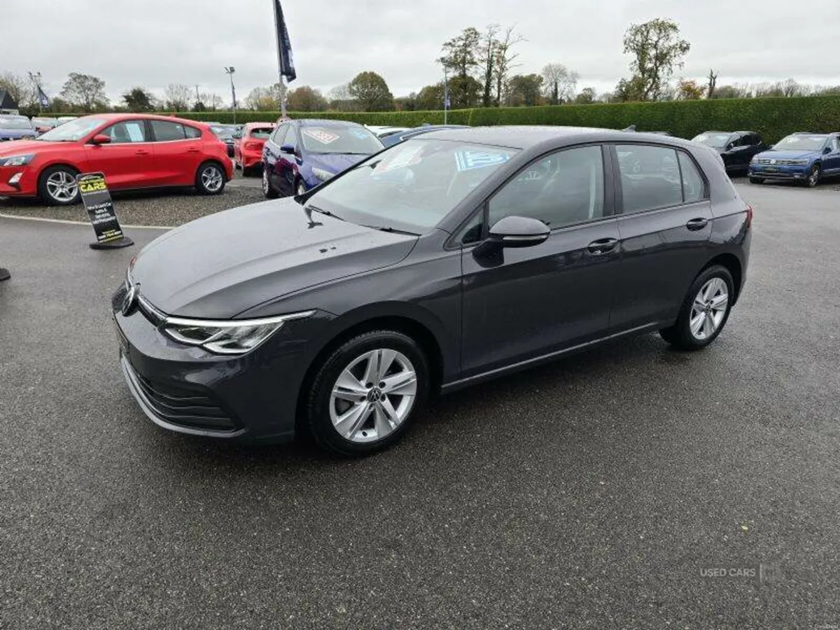 Volkswagen Golf Life - Image 2