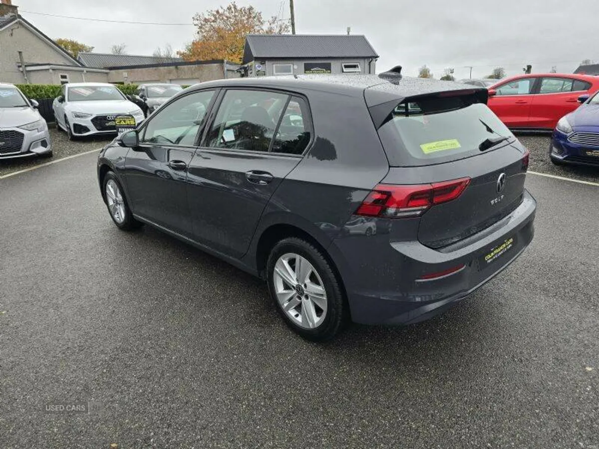 Volkswagen Golf Life - Image 3