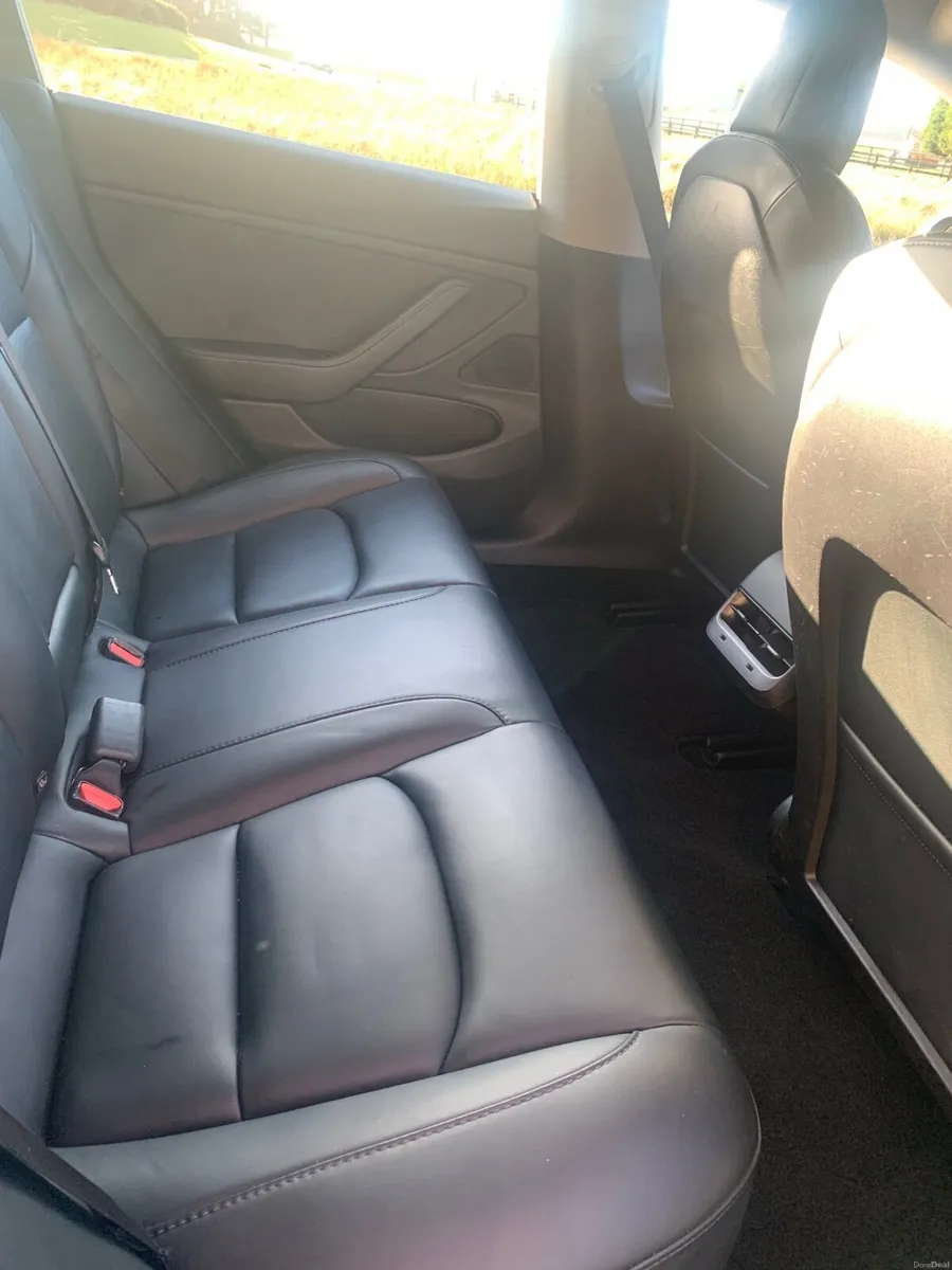 Tesla Model 3 - Image 2