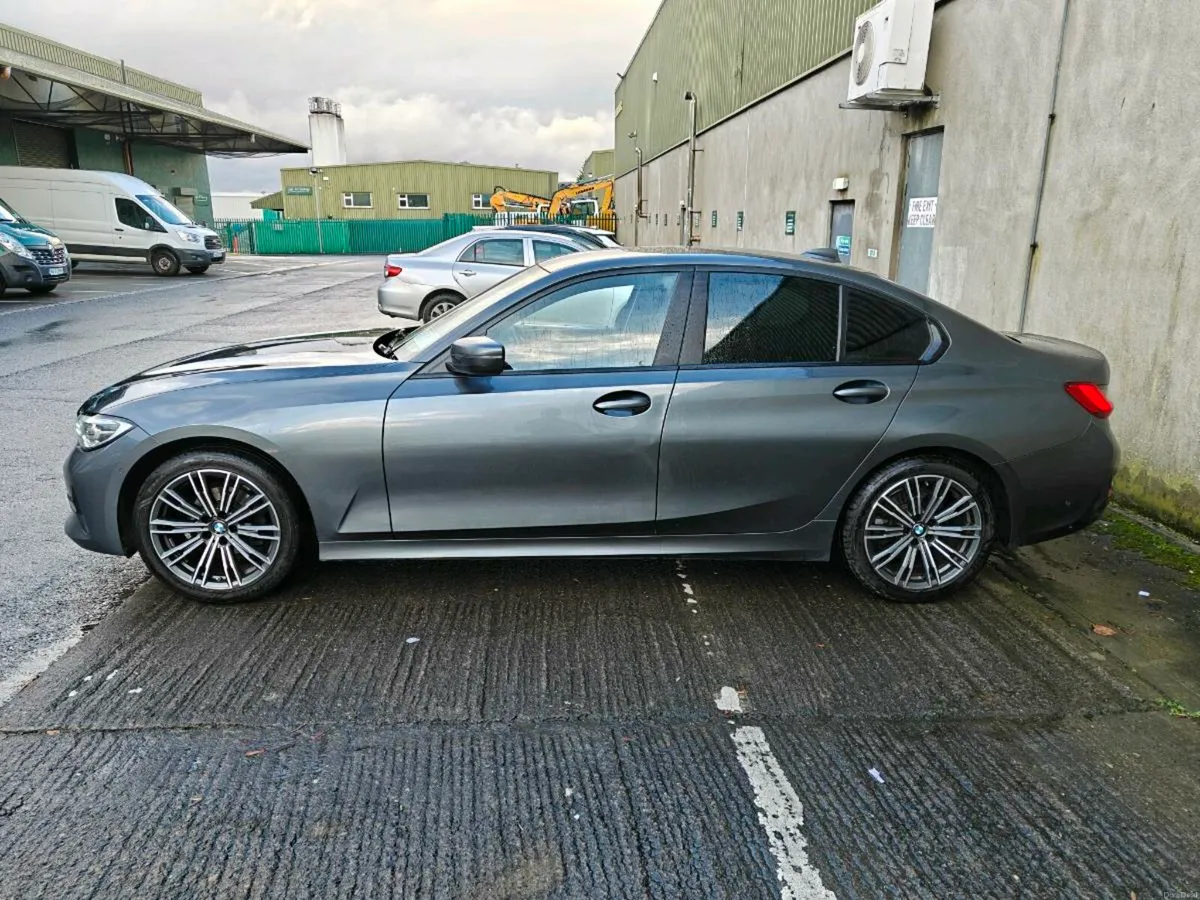 BMW 3 series - Image 4