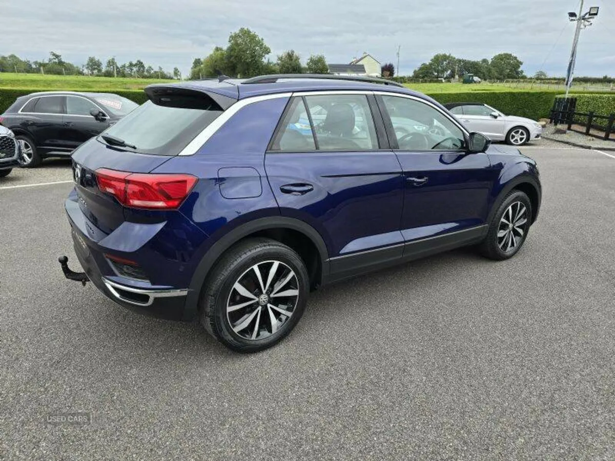 Volkswagen T-Roc SE - Image 5