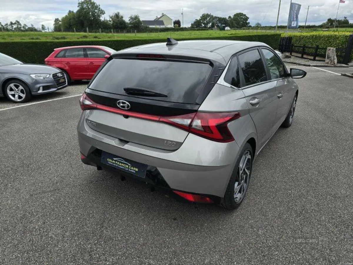 Hyundai i20 Premium - Image 4