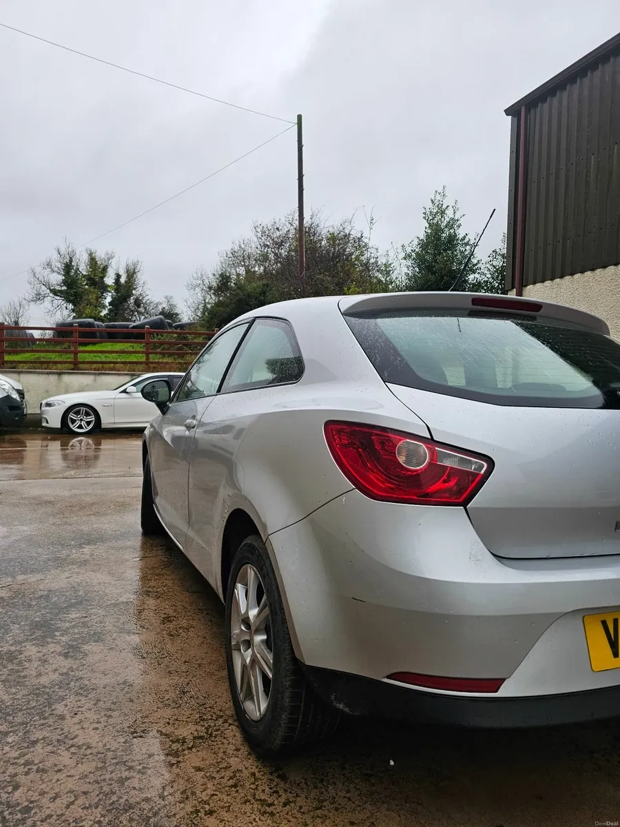SEAT Ibiza 2012 - Image 2