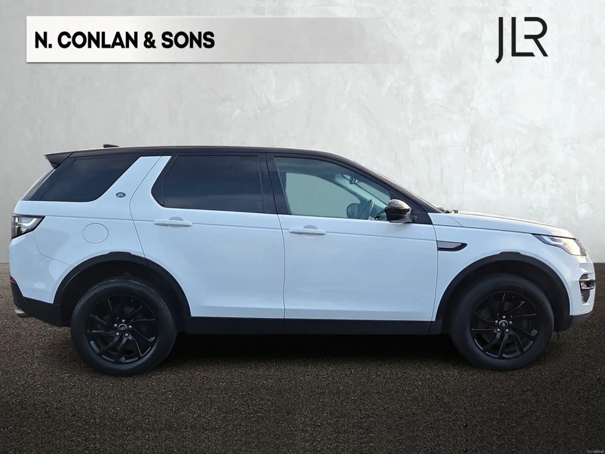 Land Rover Discovery Sport 2.0D SE 150BHP MANUAL - Image 6