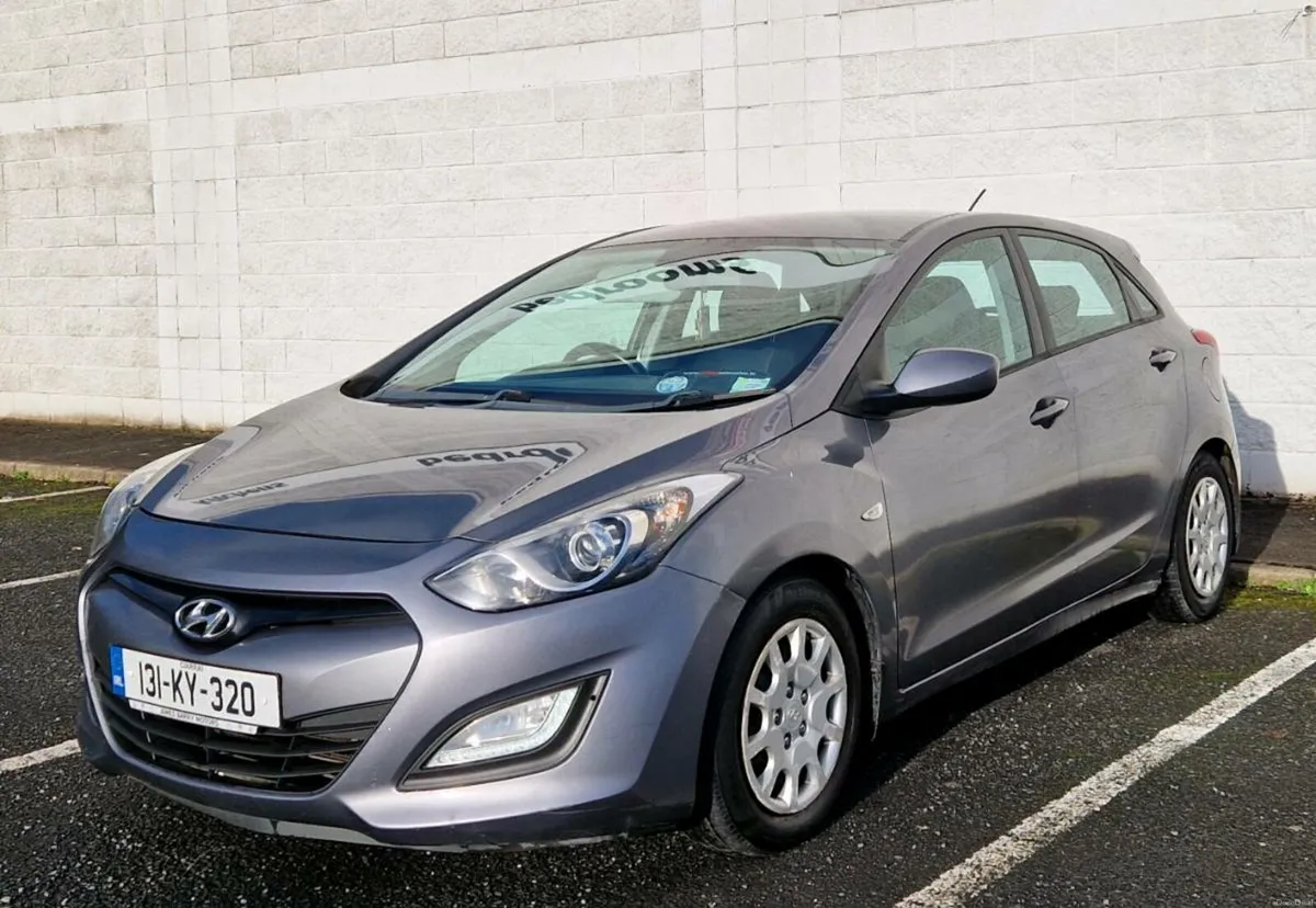 13 Hyundai I30 1.4 d..1year tax - Image 3