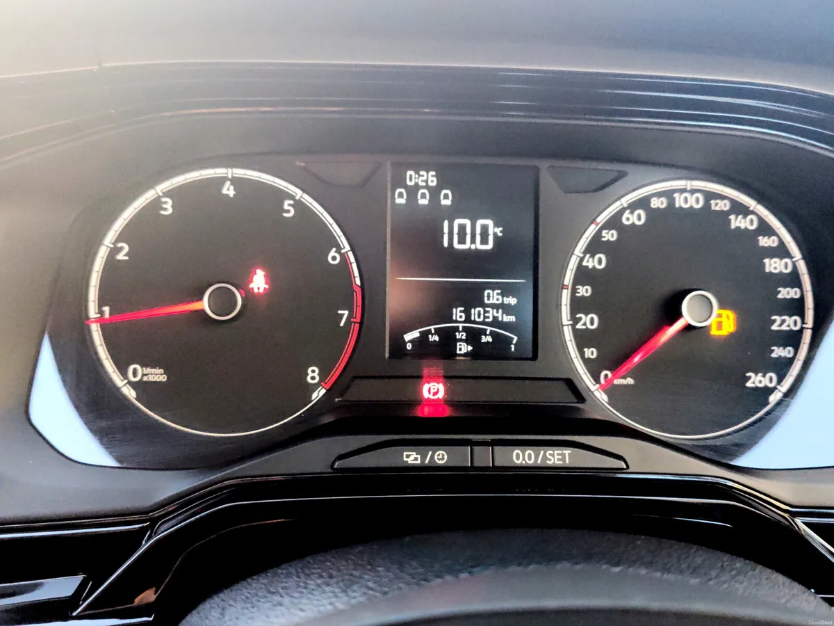 Volkswagen Polo 1.0 tsí - Image 4