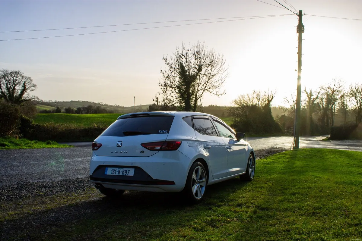 SEAT Leon FR • 2.0 TDI - Image 3