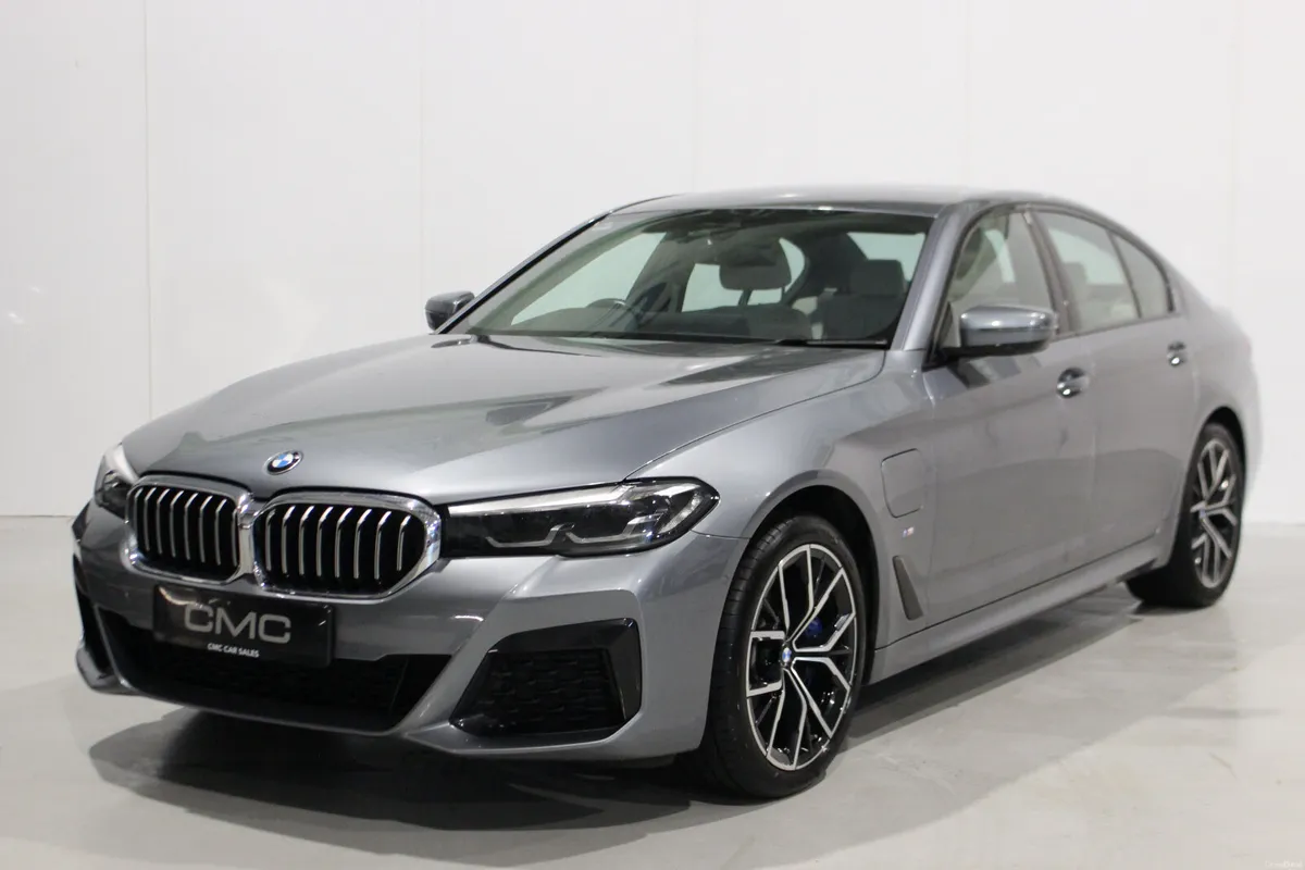 BMW 5-Series 2020 530e M-Sport - Image 3