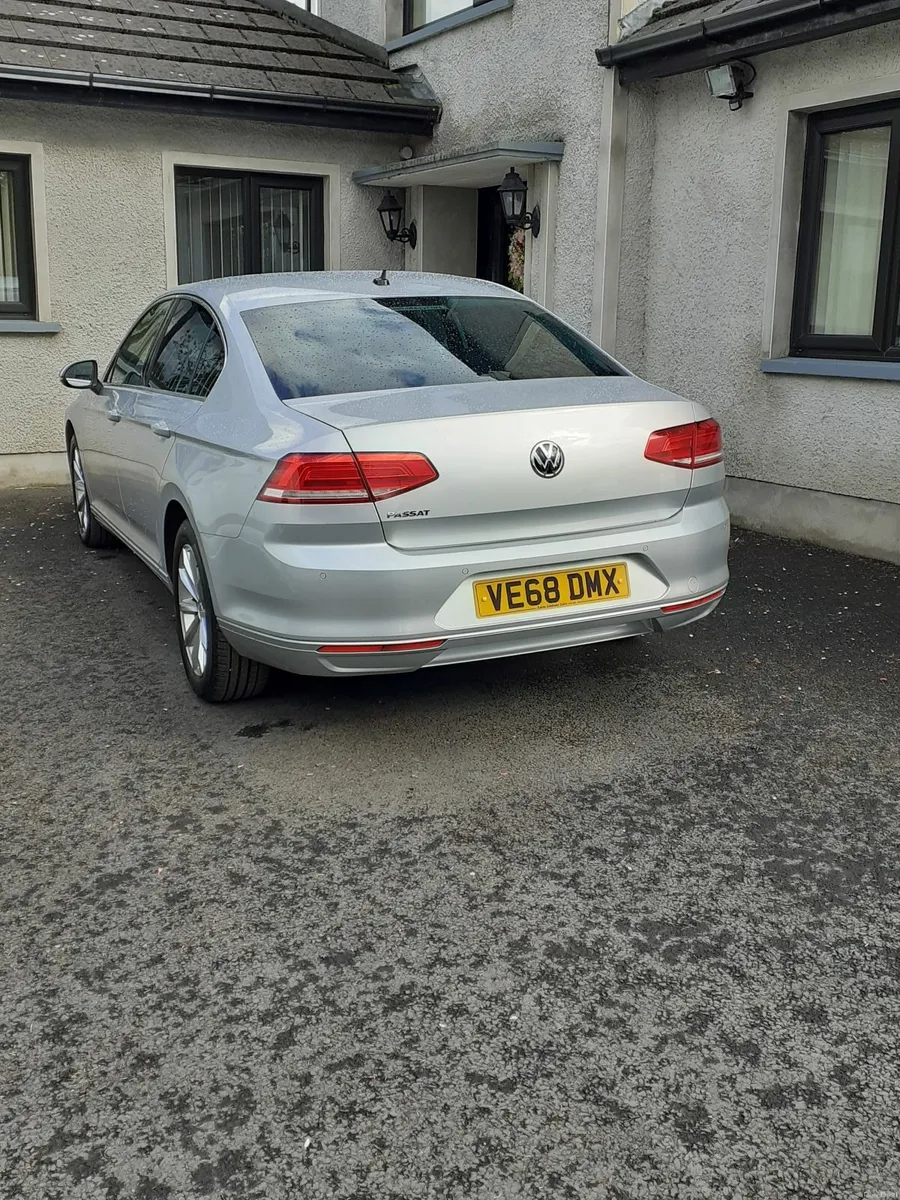 Volkswagen Passat 2018 - Image 4