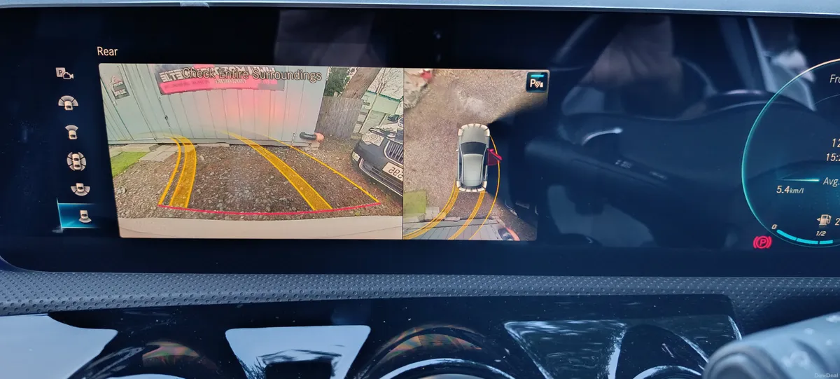 Mercedes A200d-Premium AMG Line Night Edition TOP - Image 3