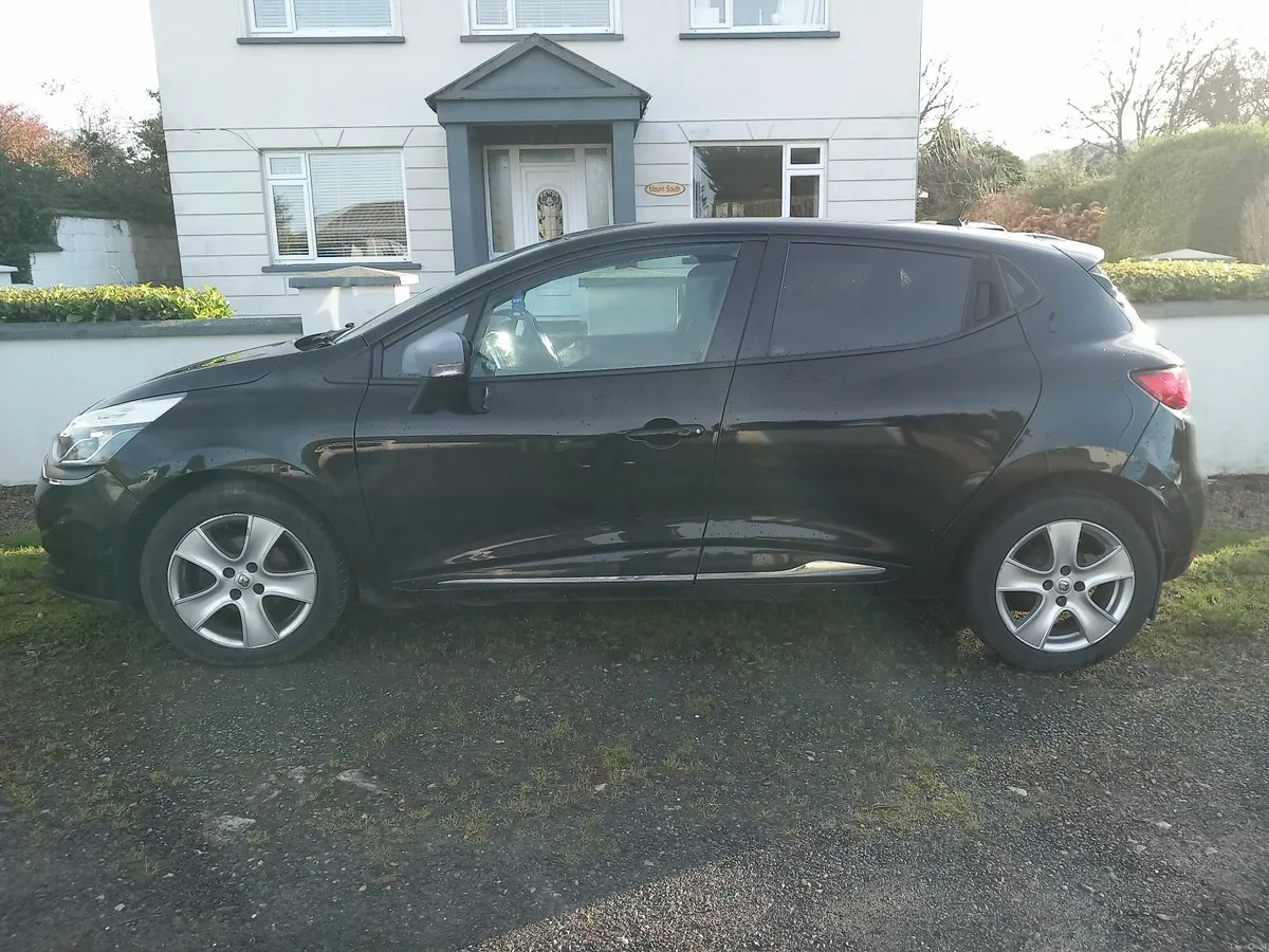 Renault Clio 2014 - Image 1