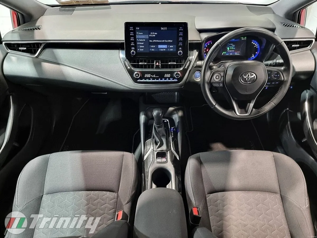 Toyota Corolla ** STUNNING CAR ** 1.8 HYBRID ** LU - Image 2