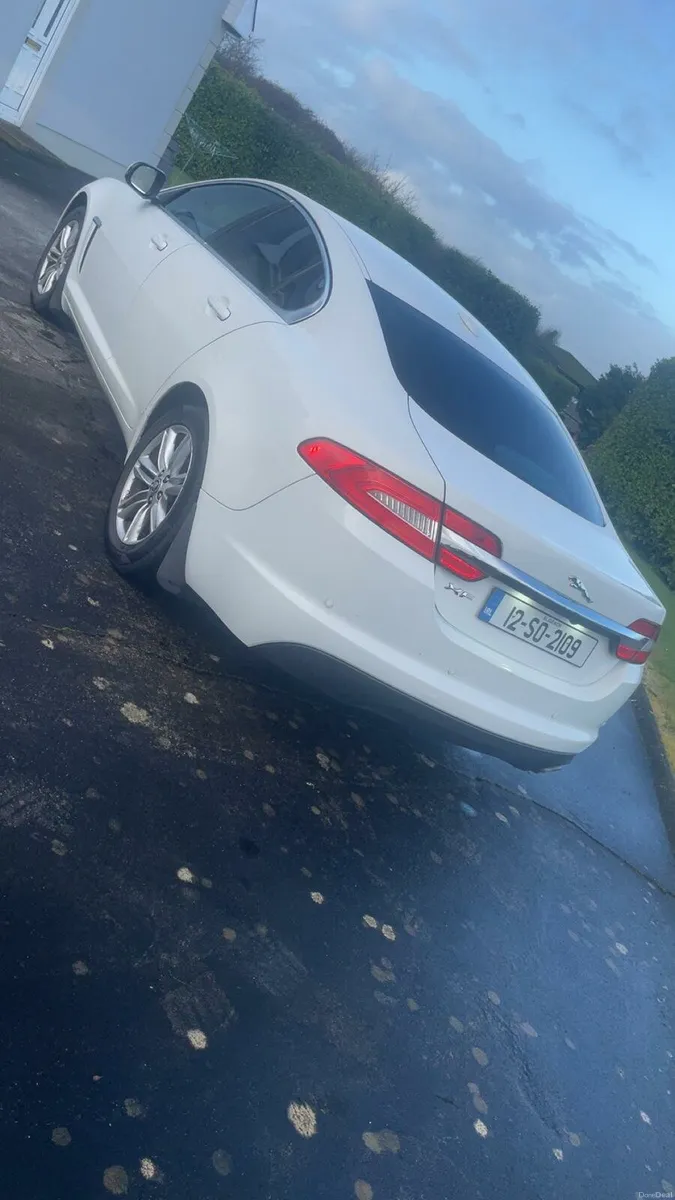 Jaguar XF LUXURY - Image 4