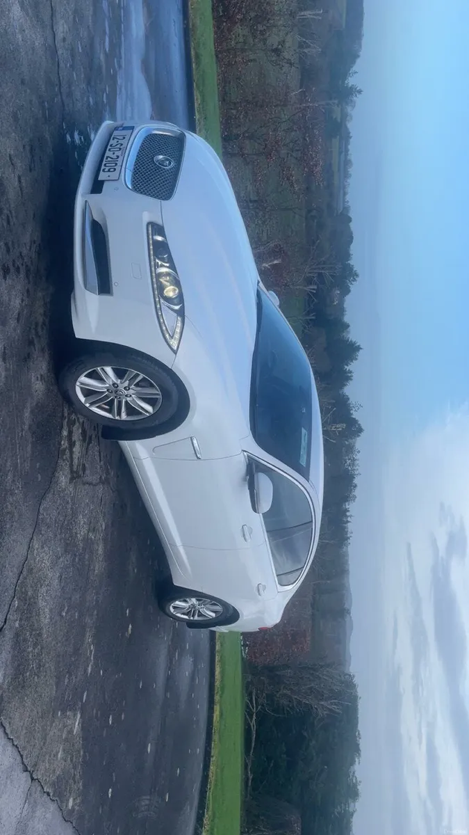 Jaguar XF LUXURY - Image 2