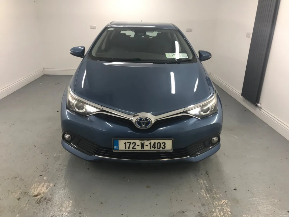 Toyota Auris 2017 - Image 1