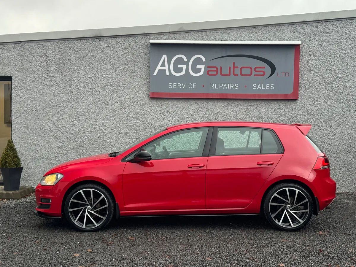 2015 Volkswagen Golf Match 1.6 TDI Bluemotion - Image 2