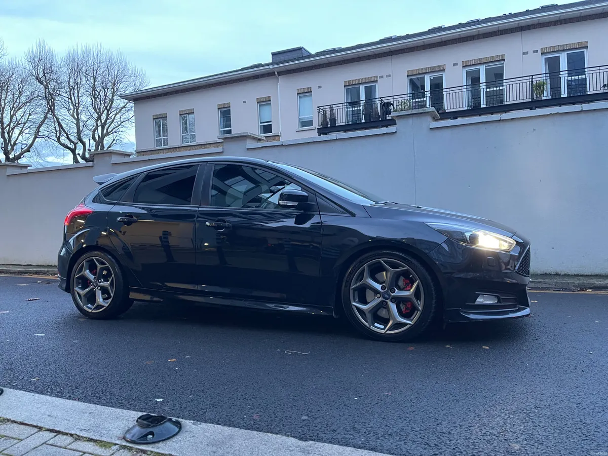 Ford Focus ST2 - Image 2