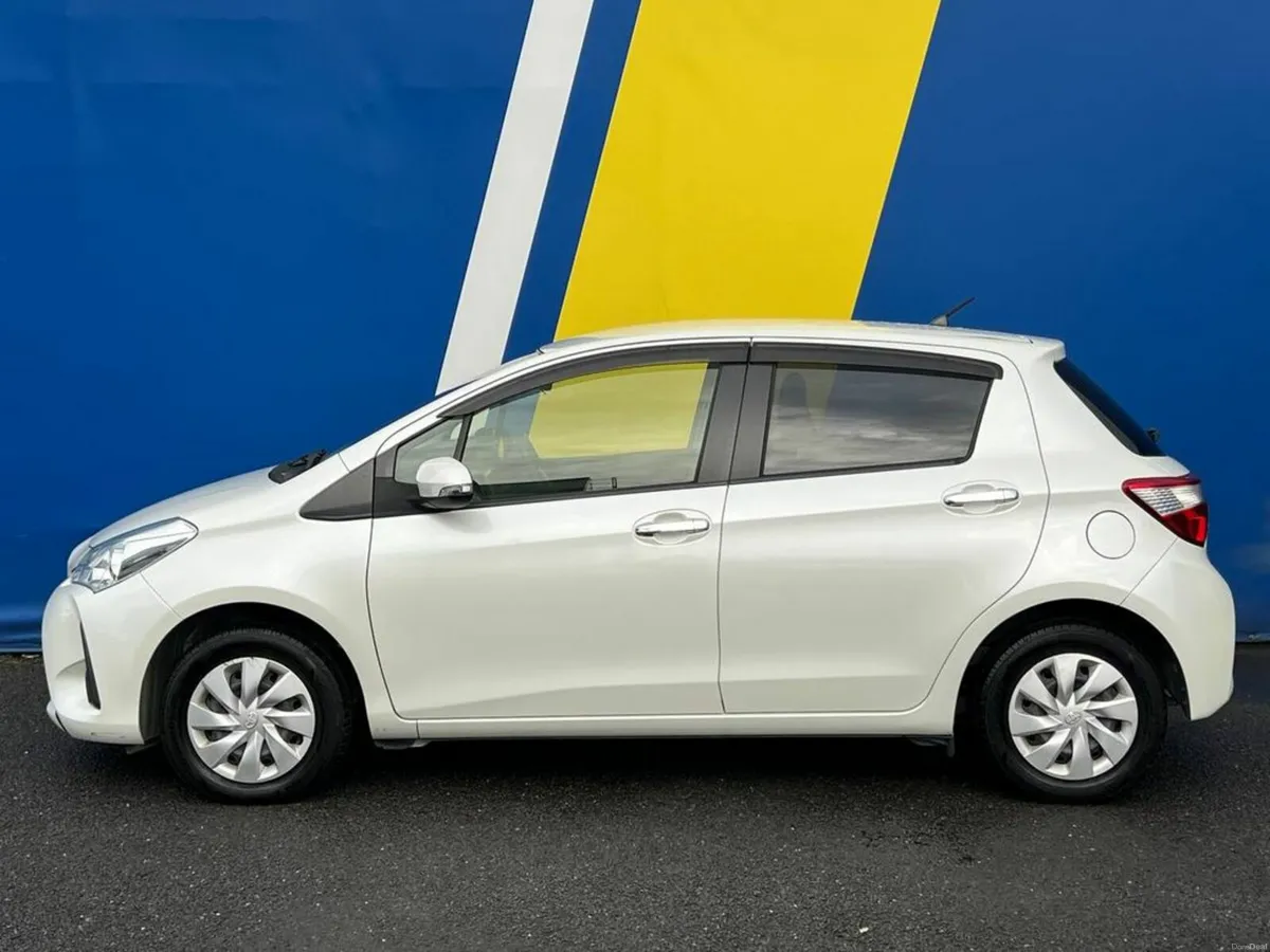 Toyota Yaris 1.0 // NEW NCT UNTIL 2028 // MULTIMED - Image 3