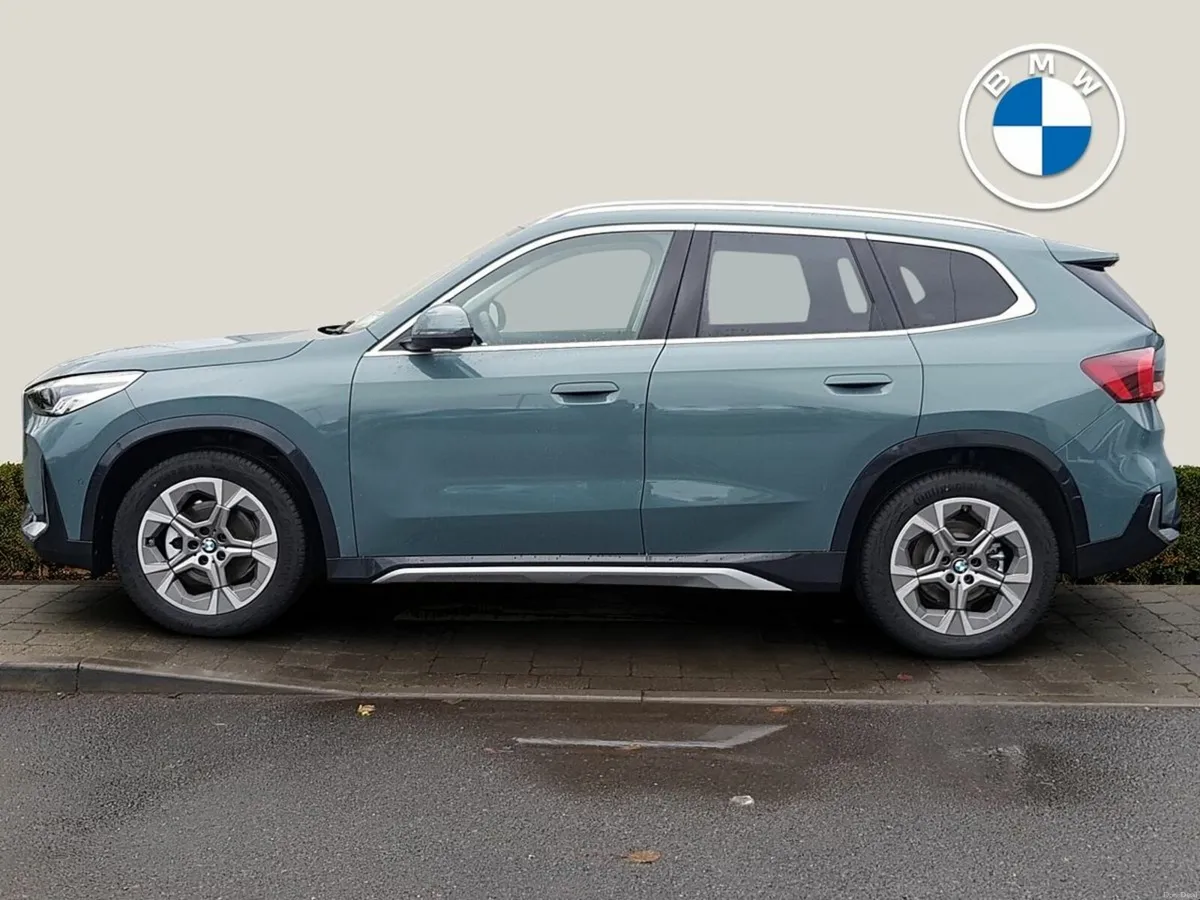 BMW iX1 iX1 eDrive20 xLine - Image 4