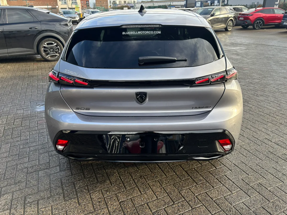 All new Peugeot 308 Allure hybrid - Image 5