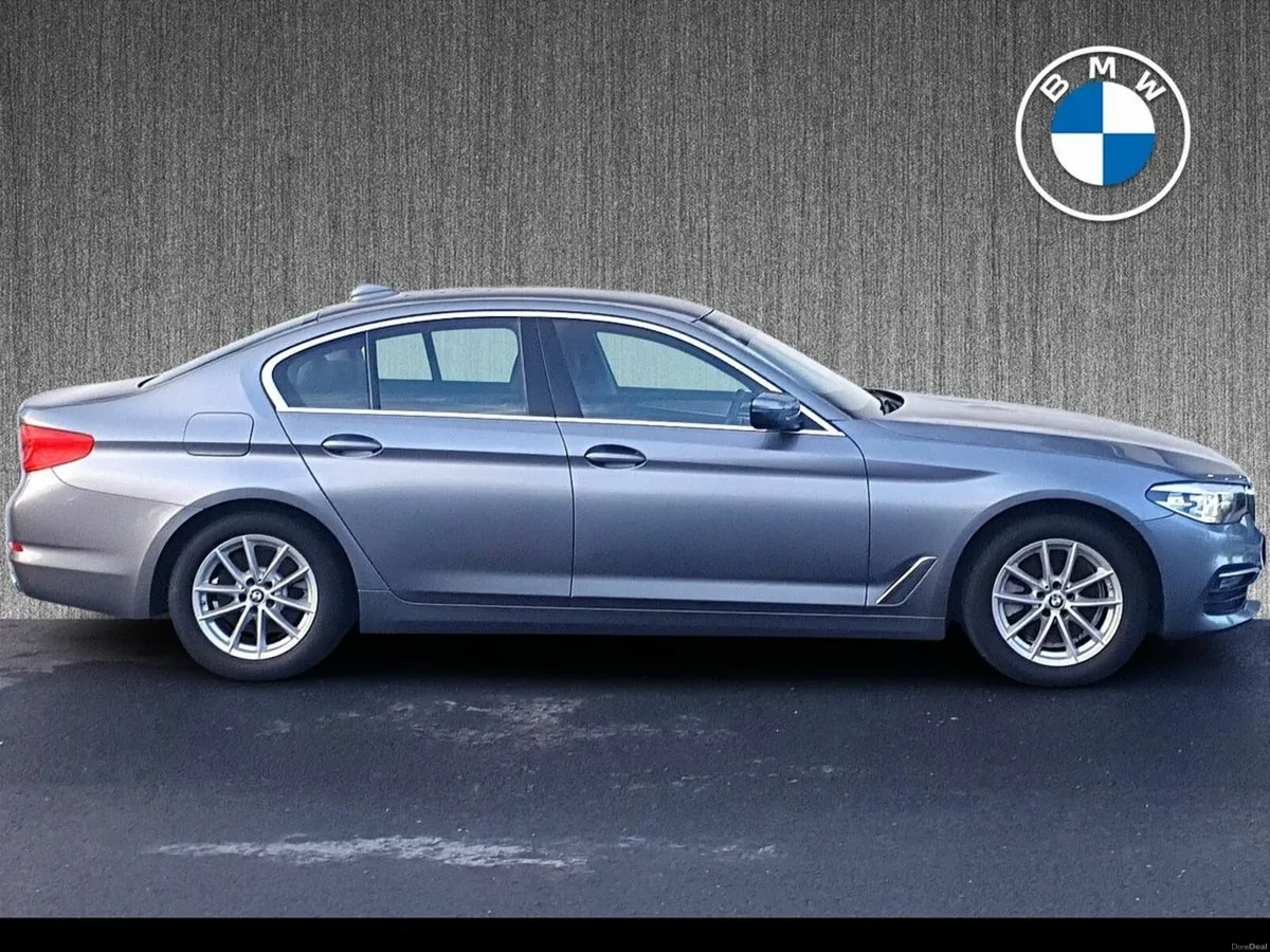 BMW 5-Series 520d SE - Image 3