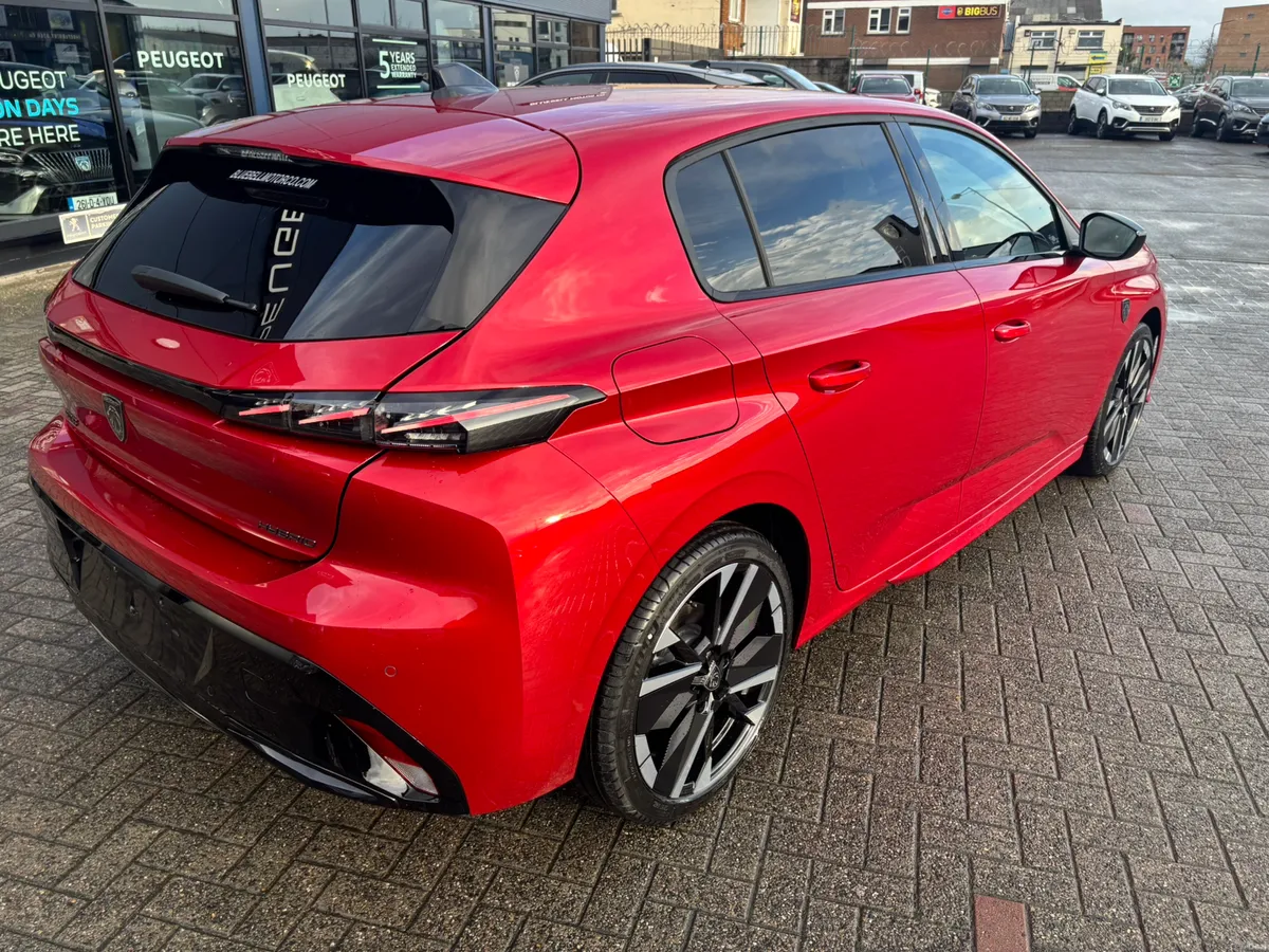 All new Peugeot 308 GT hybrid - Image 4