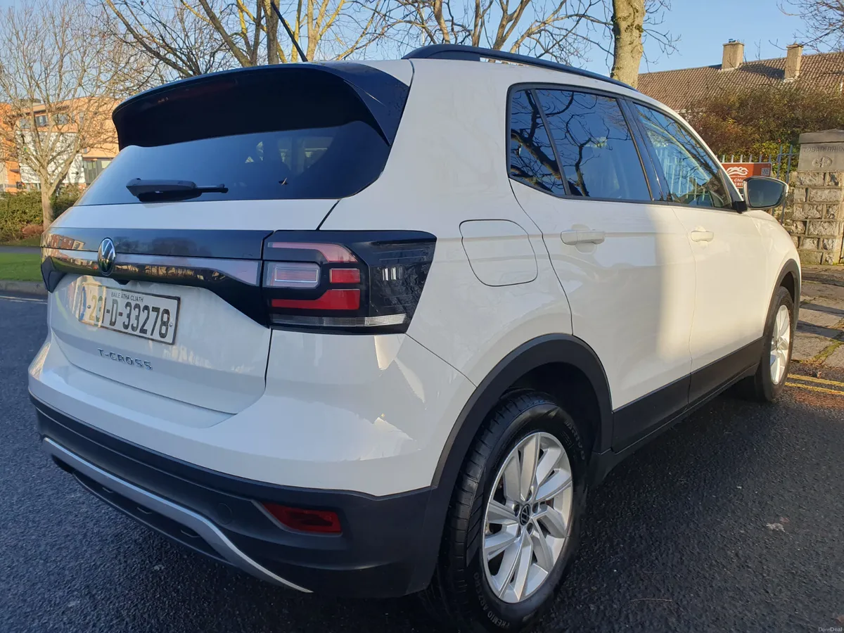 Volkswagen T-Cross 2023 , 1.0 TSI Automatic - Image 6