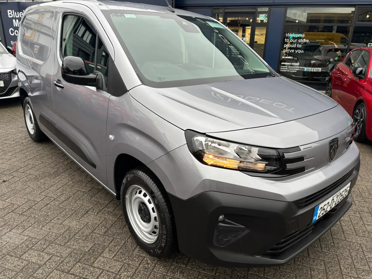 Pre reg Hi Spec Partner 2 seats - Image 1