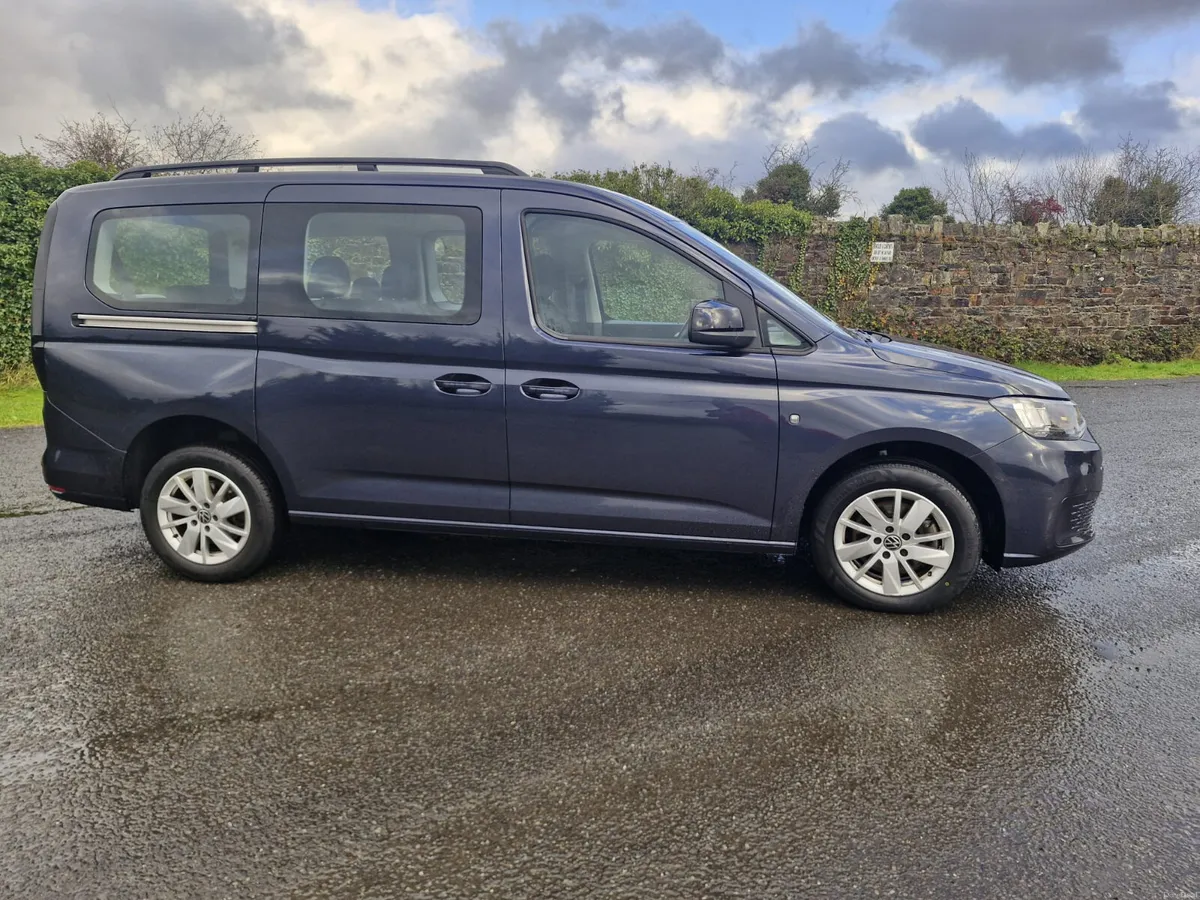 Volkswagen Caddy 2023 7 seater - Image 2