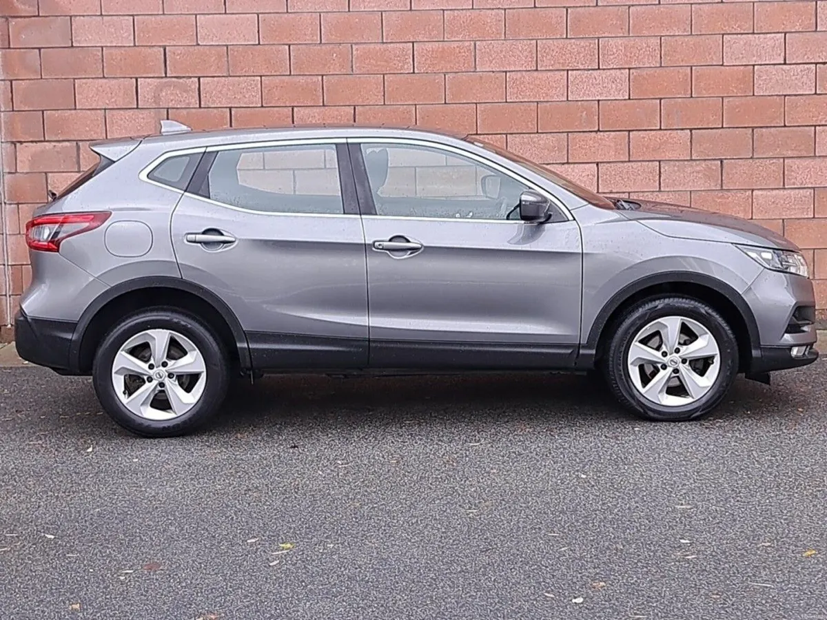 Nissan Qashqai Acenta Premium 1.5 Diesel. - Image 4