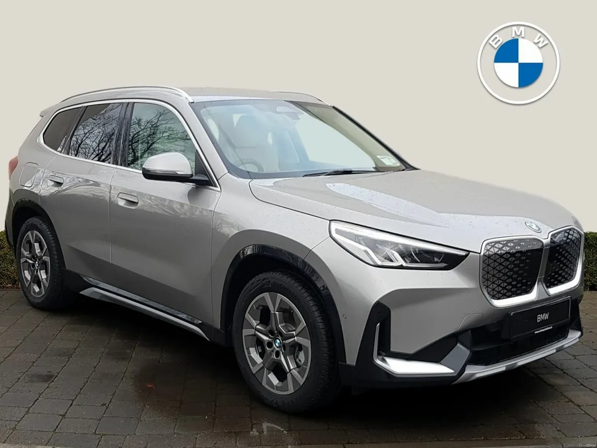 BMW iX1 eDrive20 xLine - Image 1
