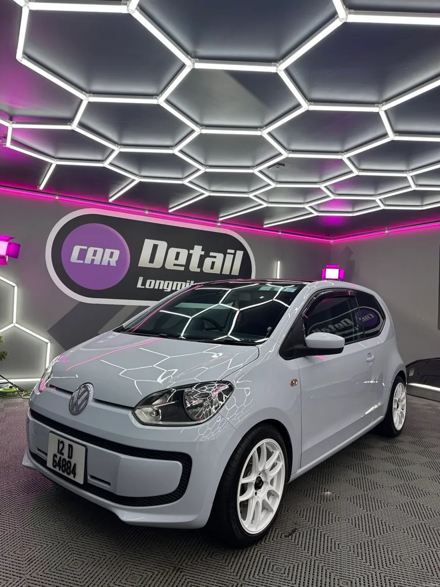 Volkswagen Up! 1.0 Automatic - Image 1