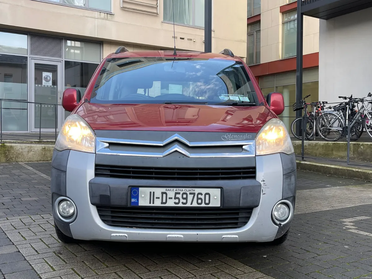 Citroen Berlingo Multispace wheelchair accessible - Image 4