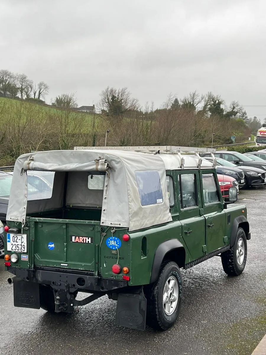 Land Rover Defender 2002 6 seater - Image 6