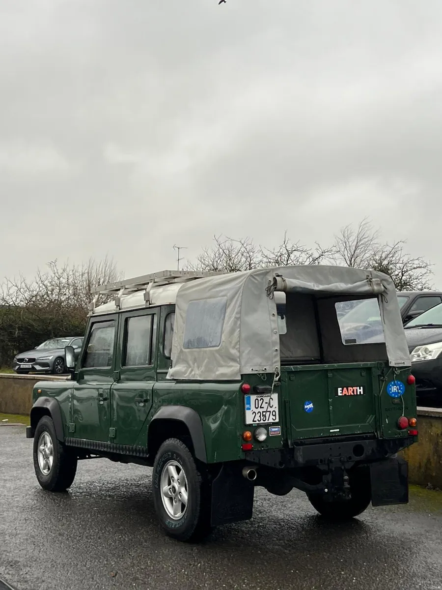 Land Rover Defender 2002 6 seater - Image 5