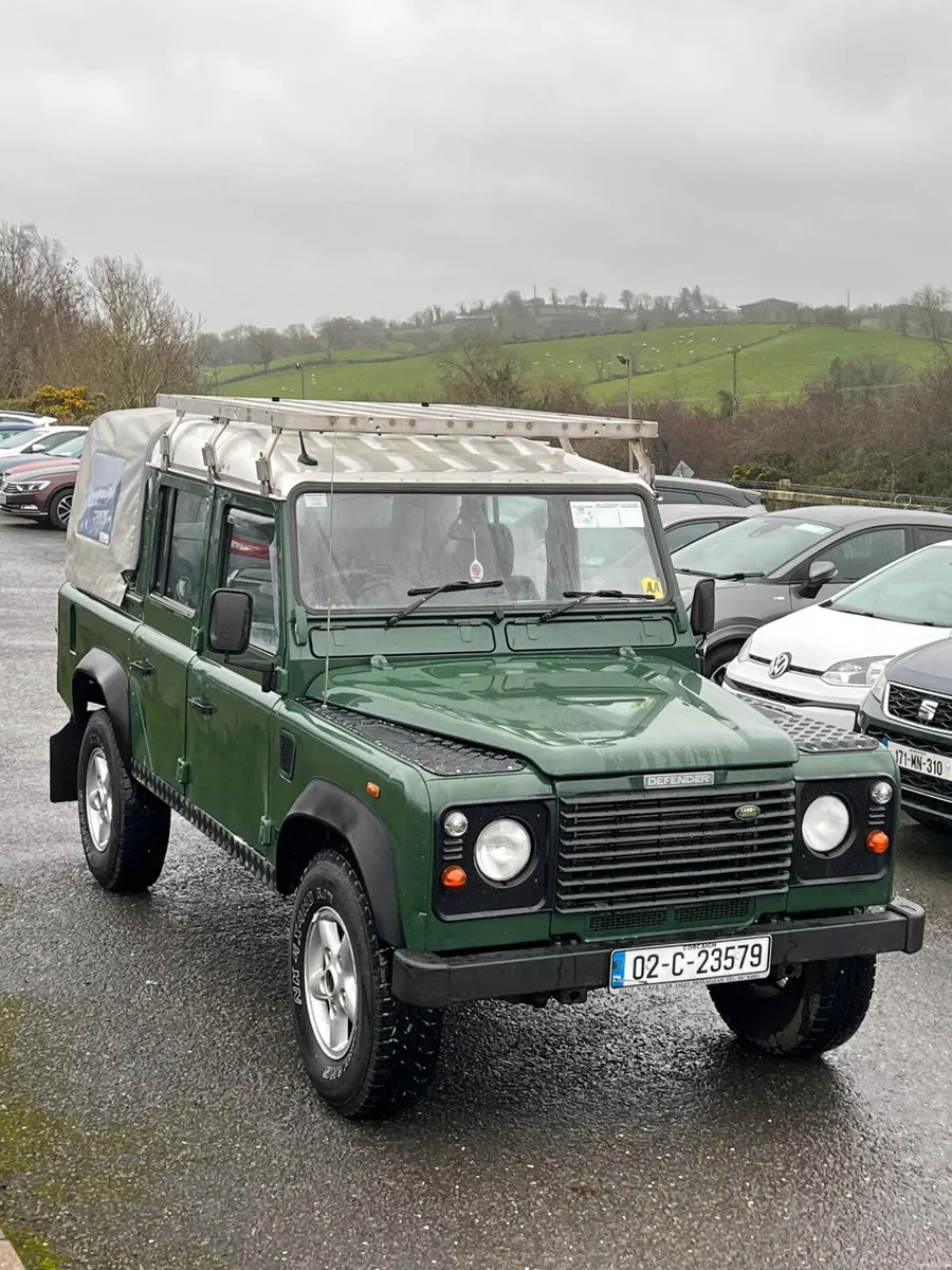 Land Rover Defender 2002 6 seater - Image 1