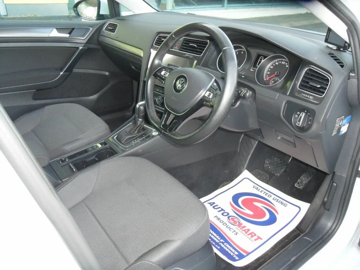 Volkswagen Golf Estate - Image 6