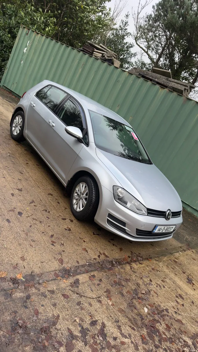 2014 Volkswagen Golf - Image 1