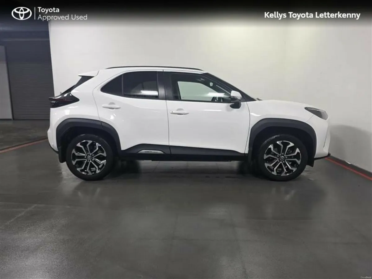 Toyota Yaris Cross YARIS CROSS L-SPORT MONO - Image 3