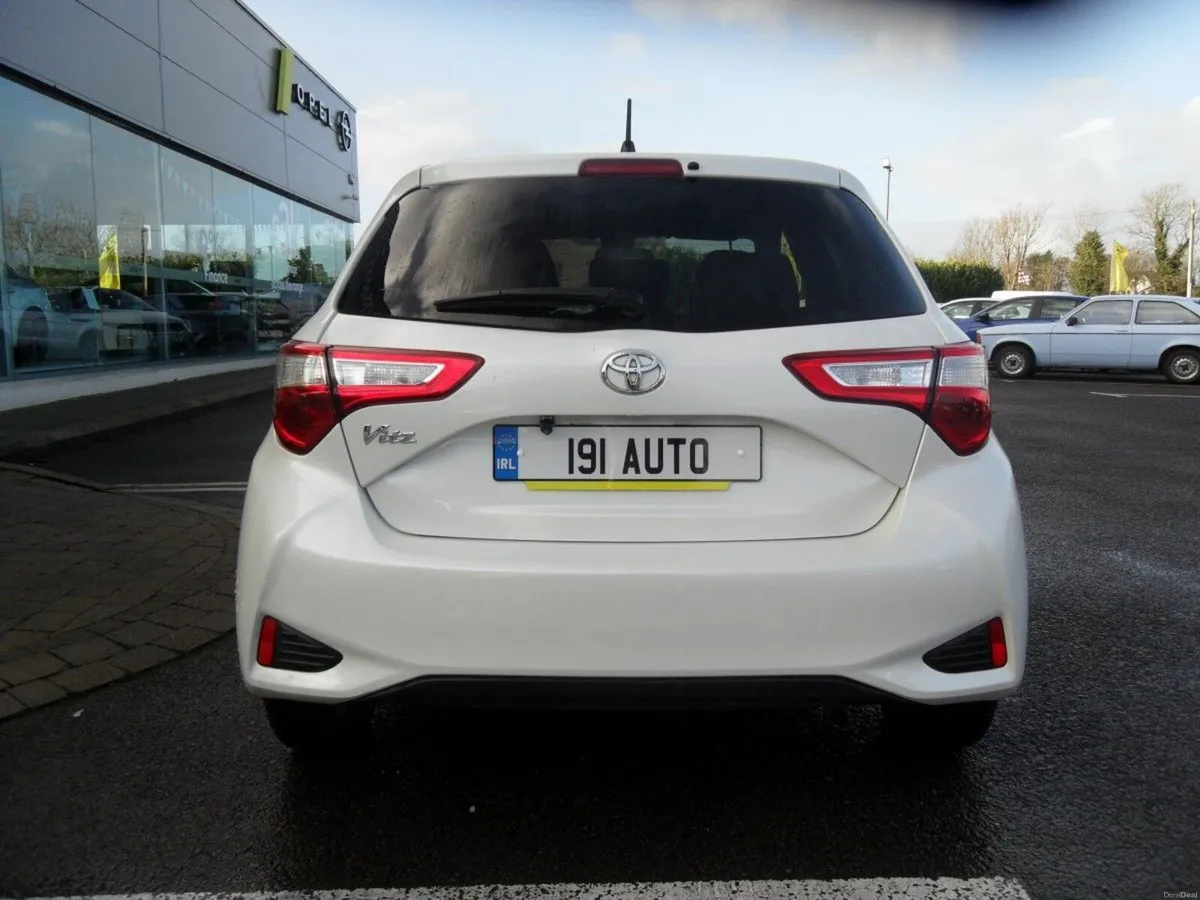 Toyota Vitz 1.0 - Image 2
