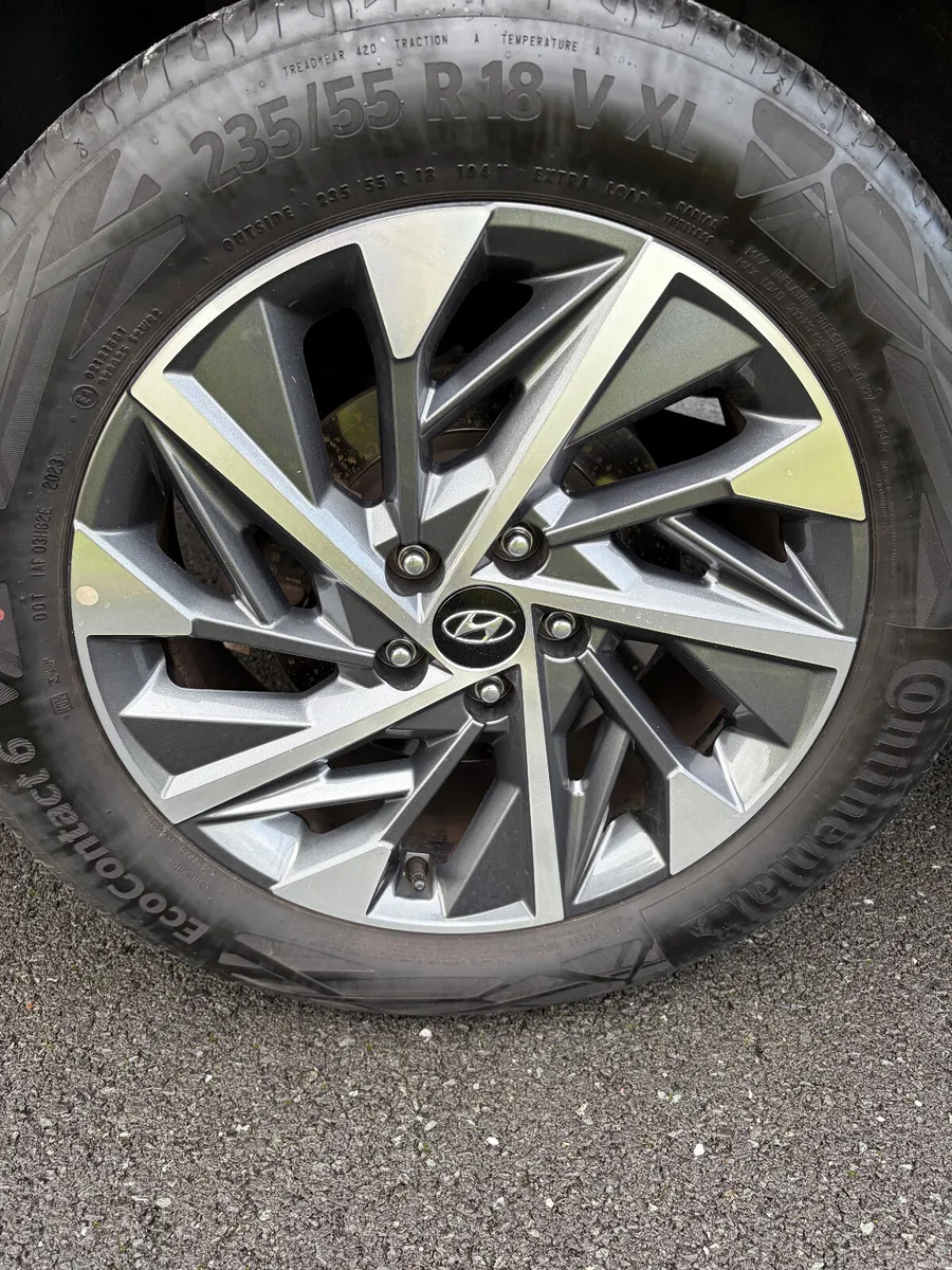 Hyundai Tucson 2WD Executive Plus - Image 5