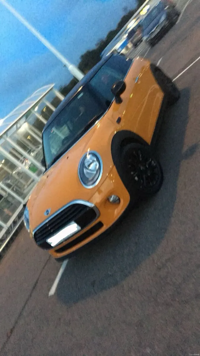 Mini Cooper 2017 - Image 3