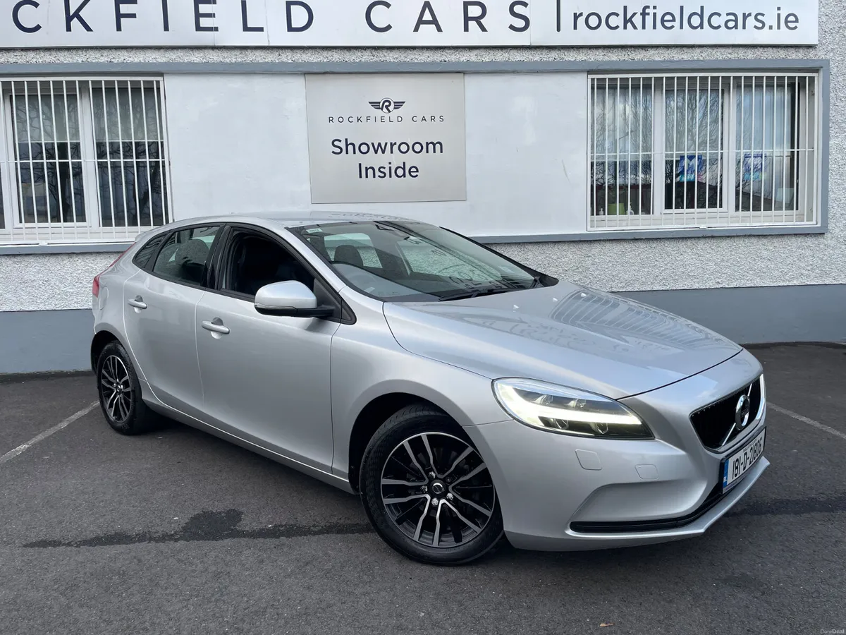 MOMENTUM-LEATHER-BLUETOOTH STREAMING-VOLVO S/H - Image 4