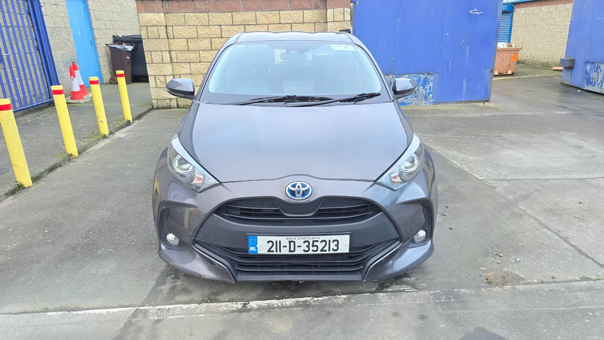 2021Toyota Yaris Hybrid Luna 4DR Auto, Nct 06/2027 - Image 2