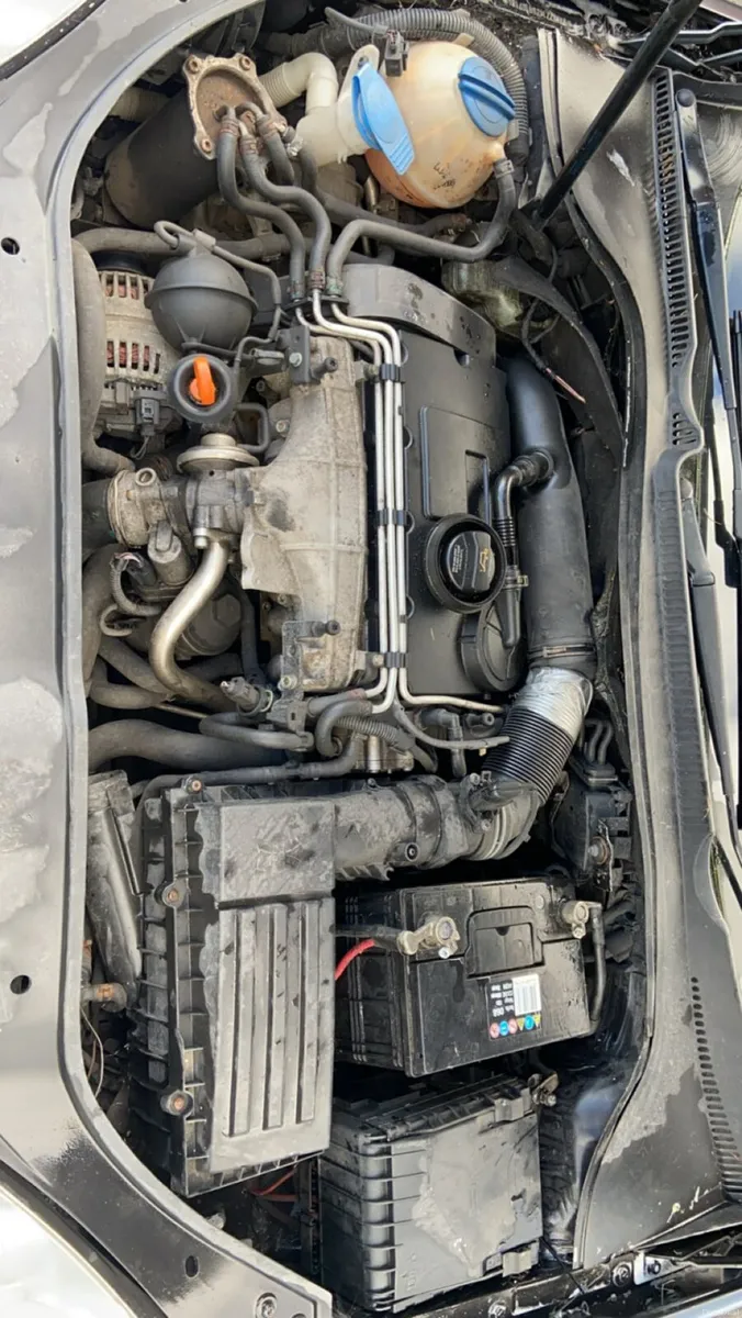 Vw golf gt tdi 2.0 mk5 - Image 3
