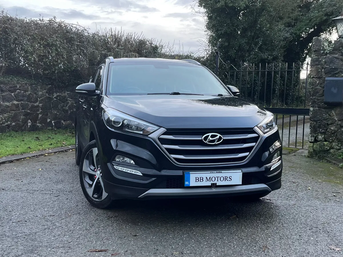 Hyundai Tucson 1.7 D Executive SE - Image 1