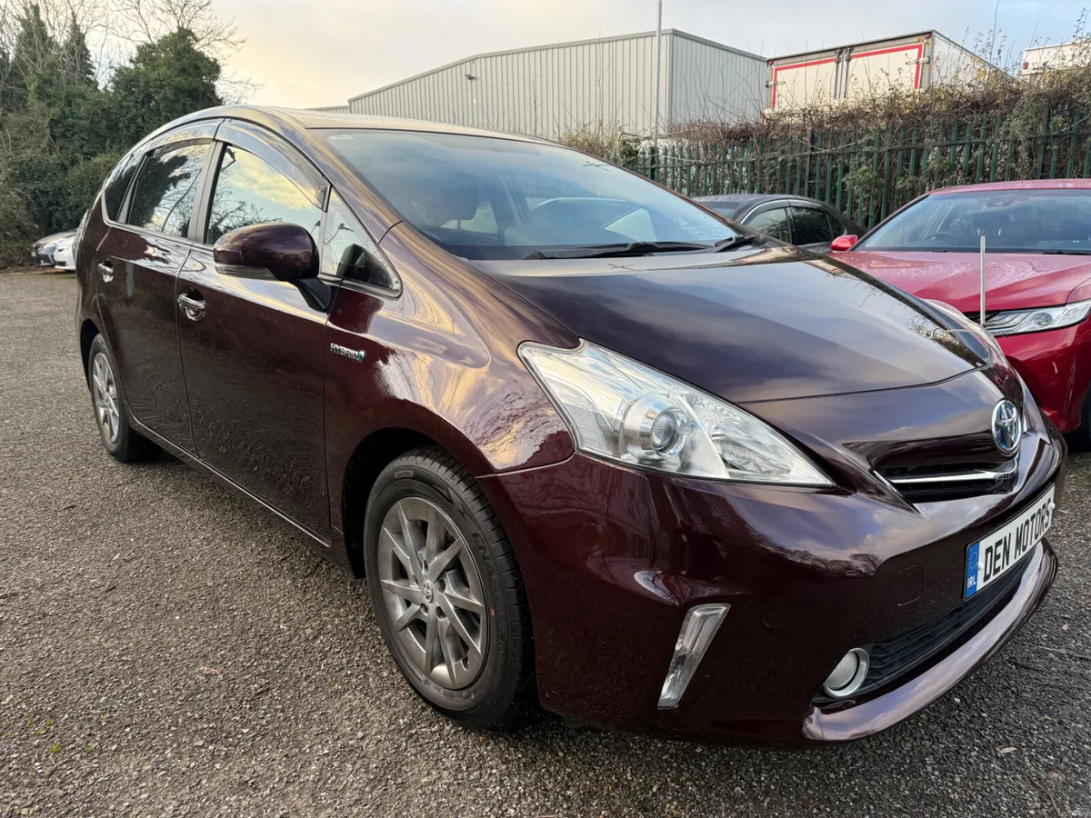 Toyota Prius 7 seats, 74500km!!! - Image 1