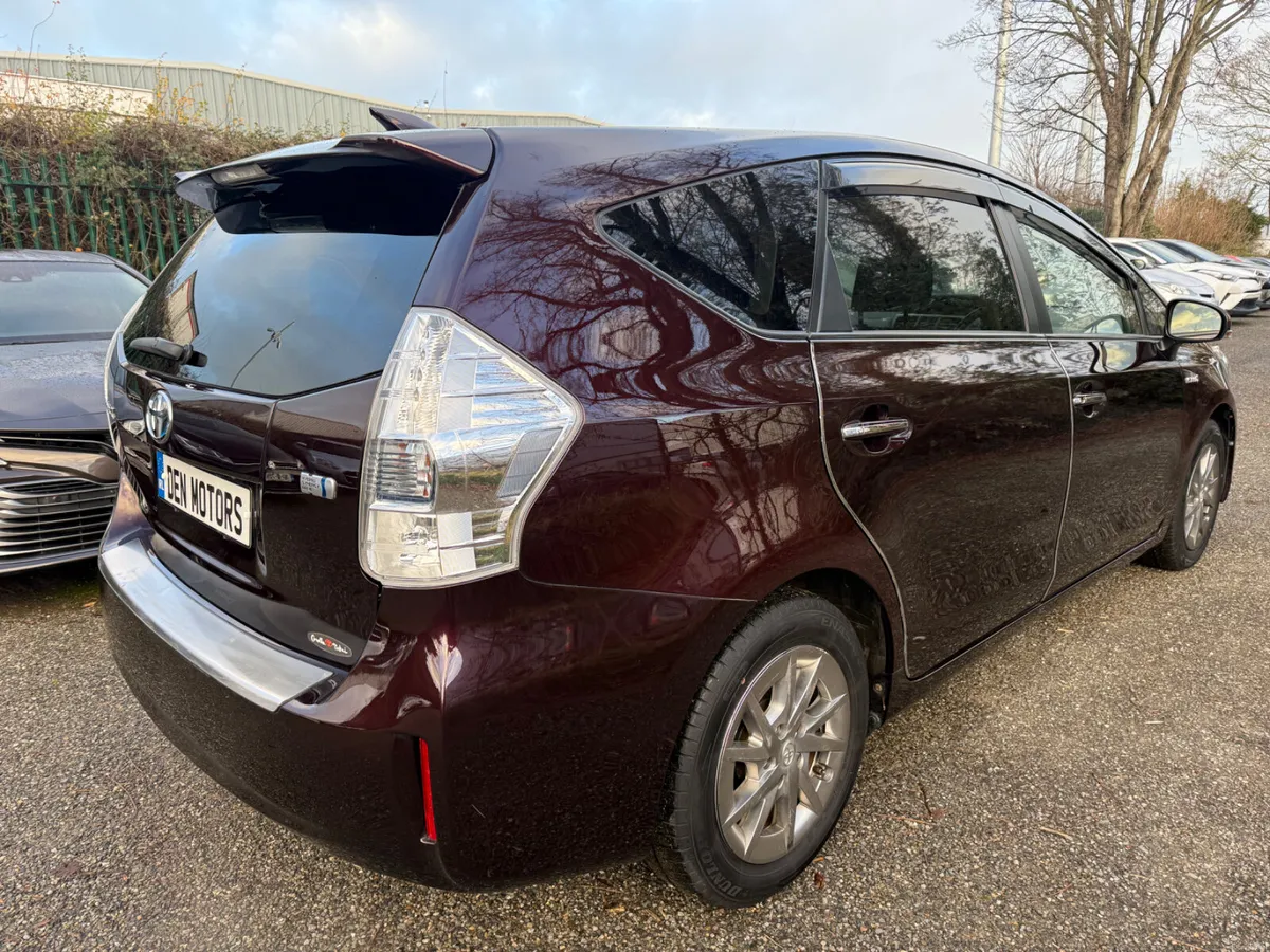 Toyota Prius 7 seats, 74500km!!! - Image 3