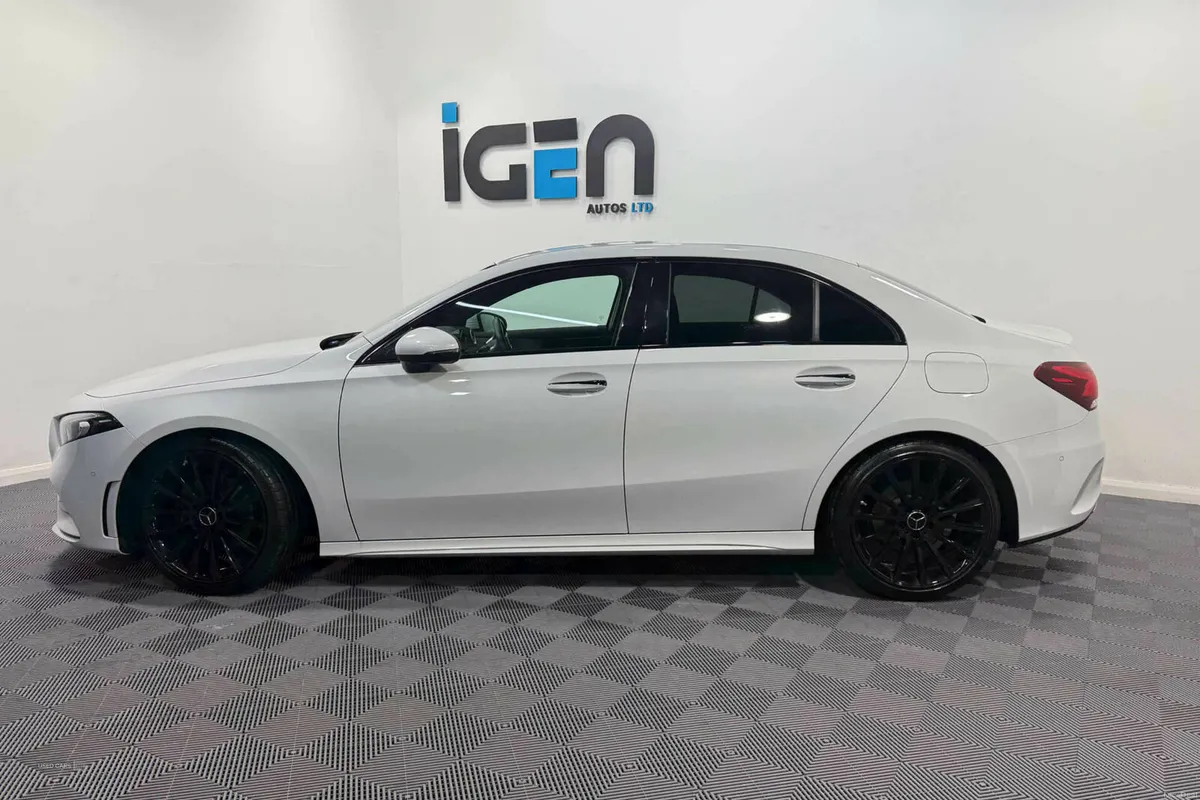 Mercedes-Benz A-Class 1.3 A 200 AMG Line Premium A - Image 4