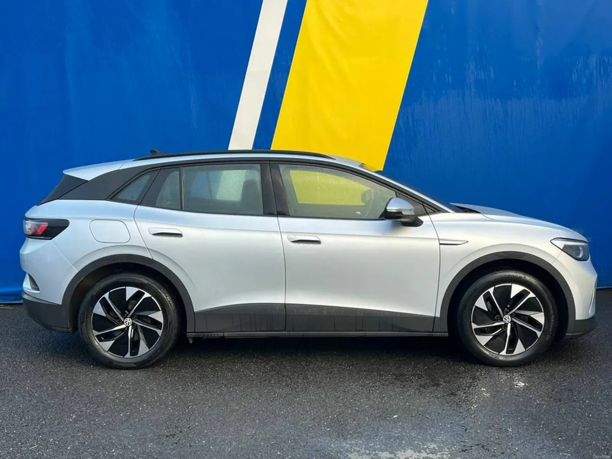 Volkswagen ID.4 PURE LIFE 52KWH // PARKING SENSORS - Image 2
